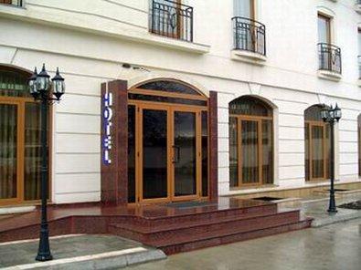 Hotel Europa 플로이에슈티 외부 사진